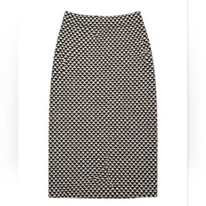 Elegant Black and White Patterned Pencil Skirt